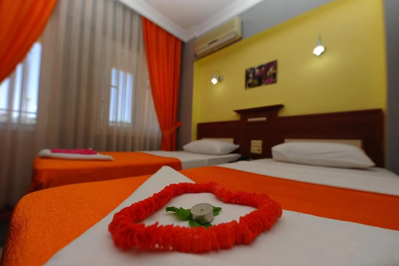 **  Kemalbutik Hotel Marmaris Türkei